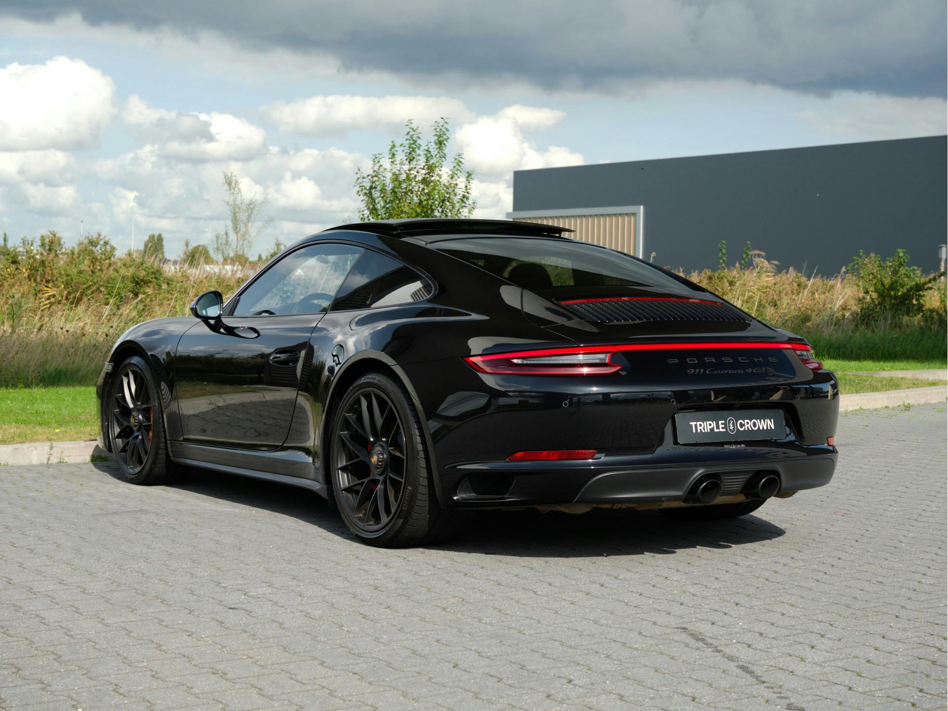 Porsche 911 3.0 Carrera 4 GTS | Burmester